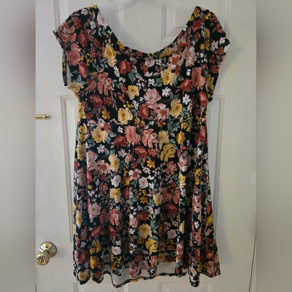 torrid Dresses & Skirts - Floral Print Dress Torrid 4x